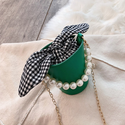 Női táska hosszú lánccal és rövid fogantyúval, gyöngyökkel