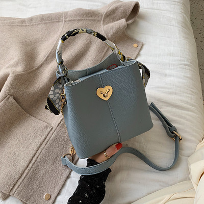 Modern női táska rövid és hosszú füllel, négy színben