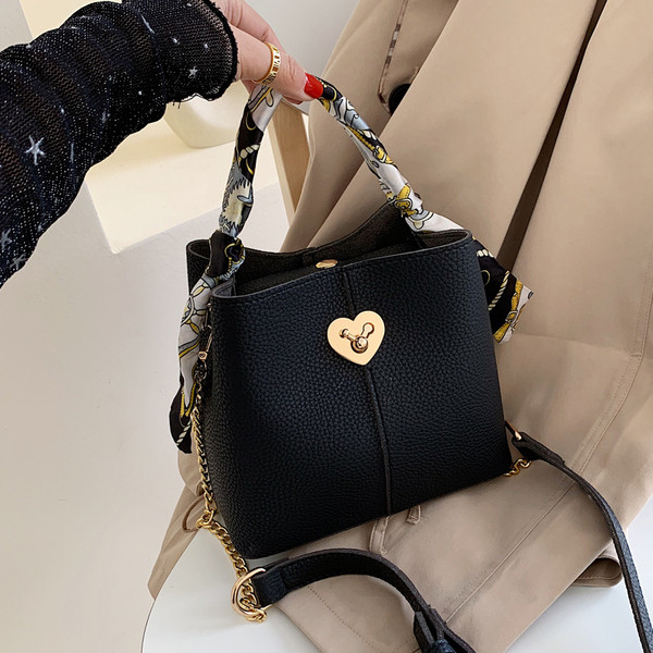 Modern női táska rövid és hosszú füllel, négy színben