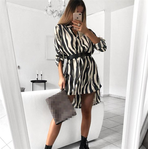 Modern női aszimmetrikus ruha különböző mintákkal