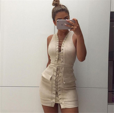 Modern női ruha nyakkendővel és zsebbel, két színben