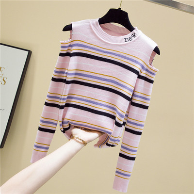 Csíkos női blúz csupasz vállfelirattal