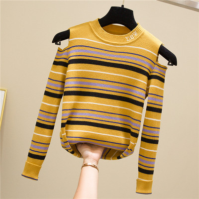 Csíkos női blúz csupasz vállfelirattal