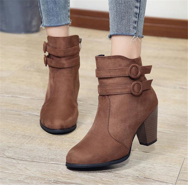 Modern női csizma vastag sarkú három színben