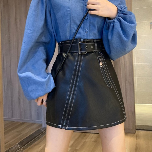 Női szoknya cipzárral és övvel, három színben