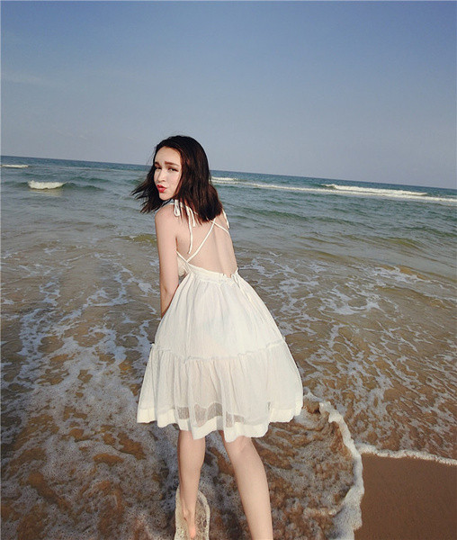 Női csipkeruha spitz nyakkivágással, három színben