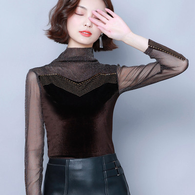 Modern női blúz három színben, pólógallérral és fényes hatással