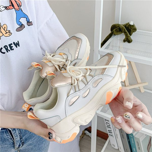 Modern, fűzős női tornacipő két színben