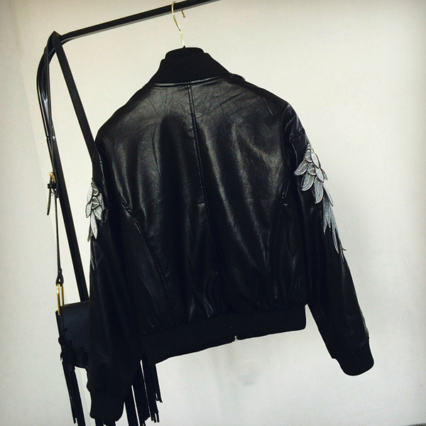 Geacă casual de piele de damă cu element 3D în negru