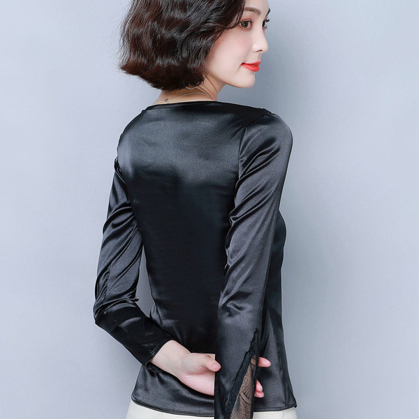 Bluză de damă modernă în trei culori, cu decolteu în V și dantelă