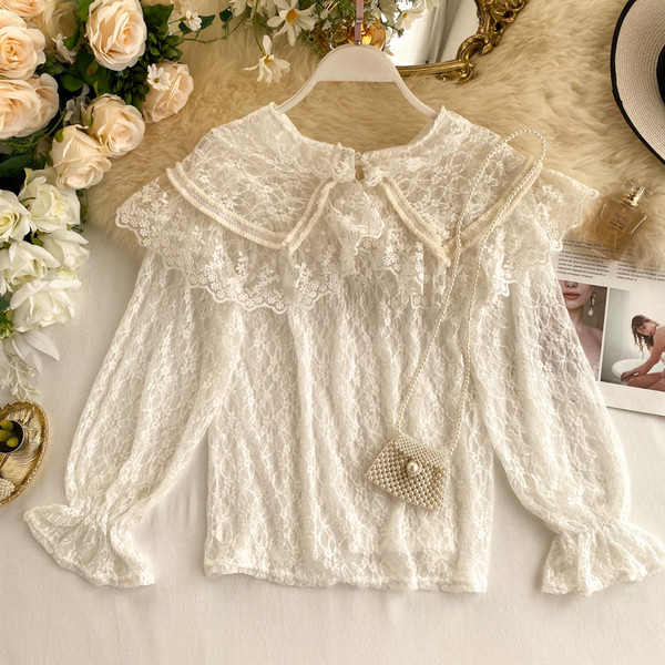 Cămașă de damă din dantelă cu guler în bej, alb și negru