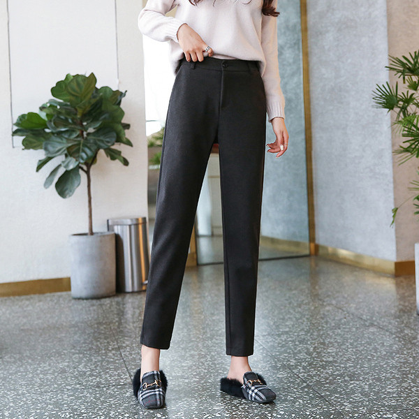 Модерен дамски панталон с джобове в черен,сив и бежов цвят