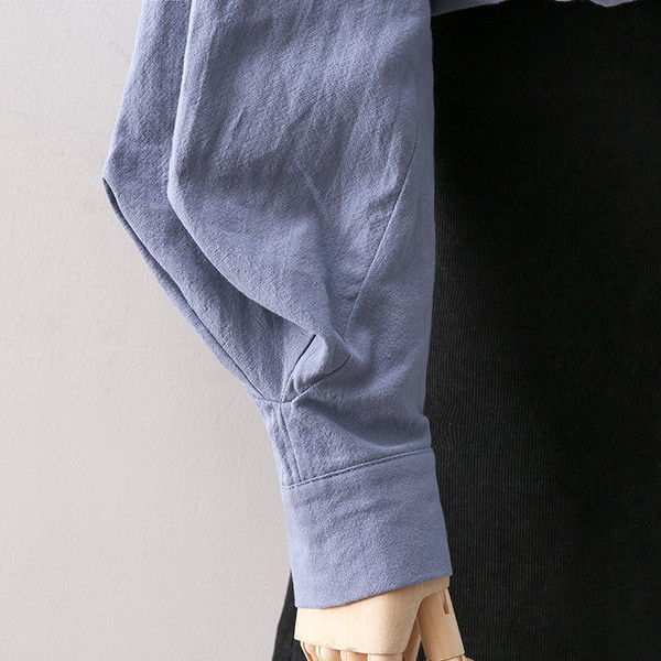 Cămașă modernă de damă cu guler polo înalt în două culori