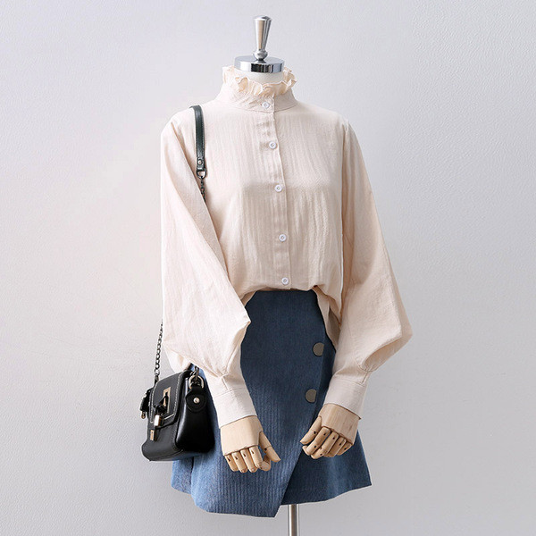 Cămașă modernă de damă cu guler polo înalt în două culori