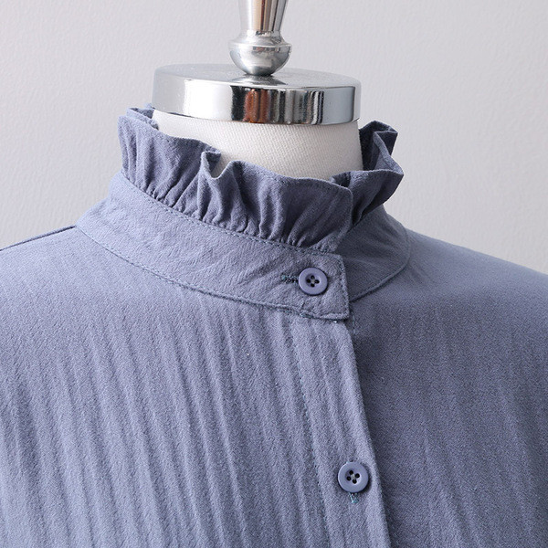 Cămașă modernă de damă cu guler polo înalt în două culori