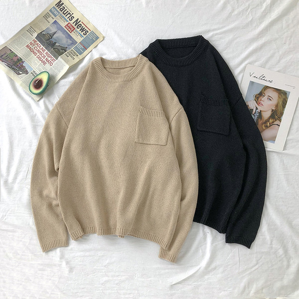 Pulover bărbătesc cu buzunar în negru și bej