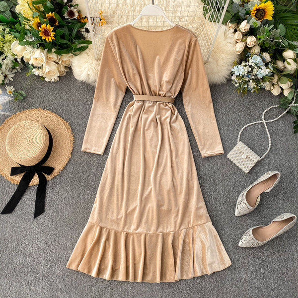 Rochie moderna de dama lunga din catifea cu curea in mai multe culori