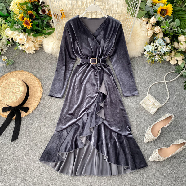 Rochie moderna de dama lunga din catifea cu curea in mai multe culori