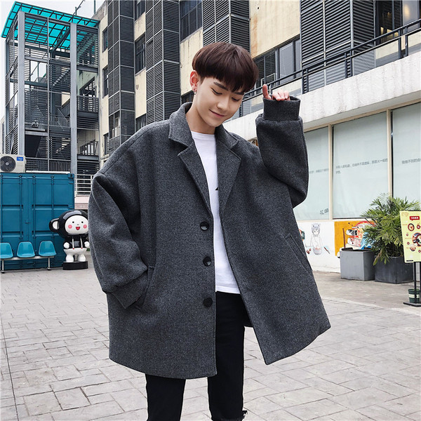 Alkalmi férfi kabát szürke és fekete zsebekkel