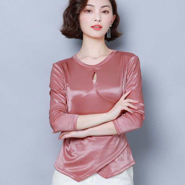 Aktuális női blúz ovális nyakkivágással több színben