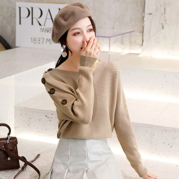 Pulover de dama modern model nou cu decolteu O si nasturi in mai multe culori