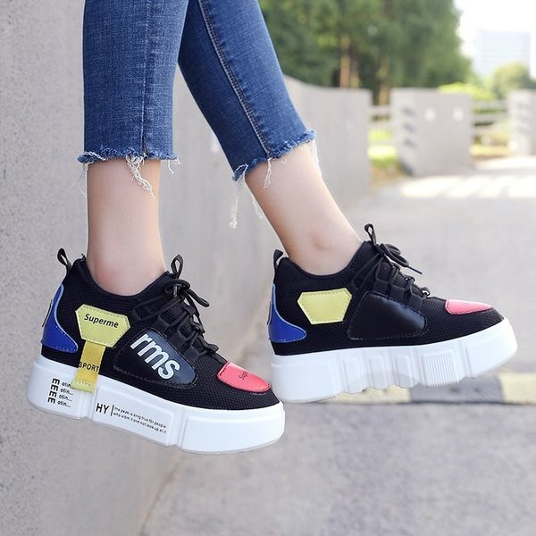 Adidasi moderni de dama cu talpa groasa in alb si negru