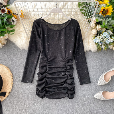 Rochie scurtă de damă elegantă, cu decolteu oval și mâneci lungi în trei culori