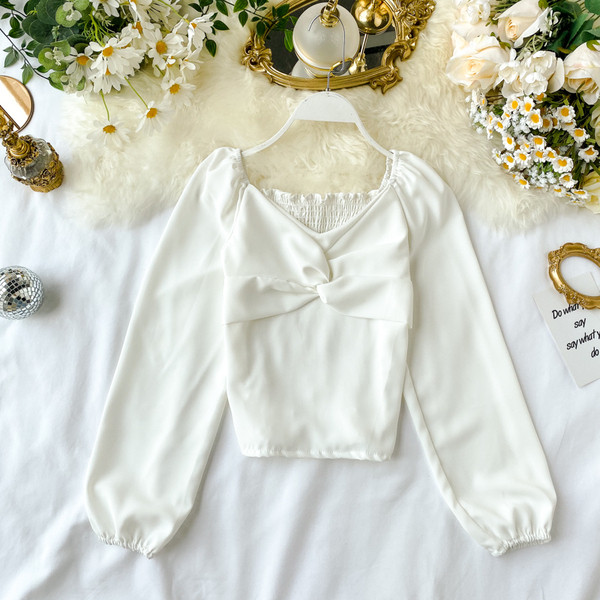 Modern női ing kerek nyakkivágással, különböző színekben