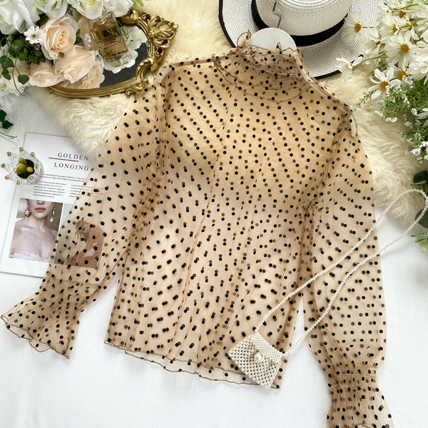 Cămașă elegantă de damă cu guler înalt în mai multe culori de puncte