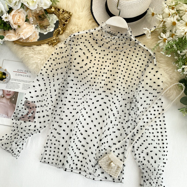 Cămașă elegantă de damă cu guler înalt în mai multe culori de puncte