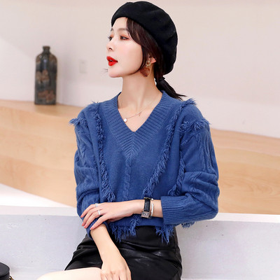 Aktuális női pulóver spitz nyakkivágással, zöld, kék és fehér színekben