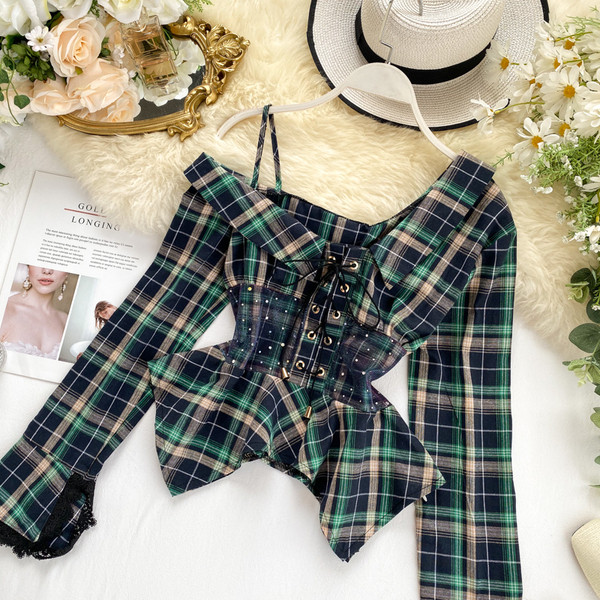 Cămașă de damă în carouri elegantă cu cravate în trei culori