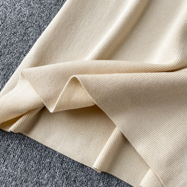 Rochie casual de dama cu panglica si maneci lungi in bej si negru