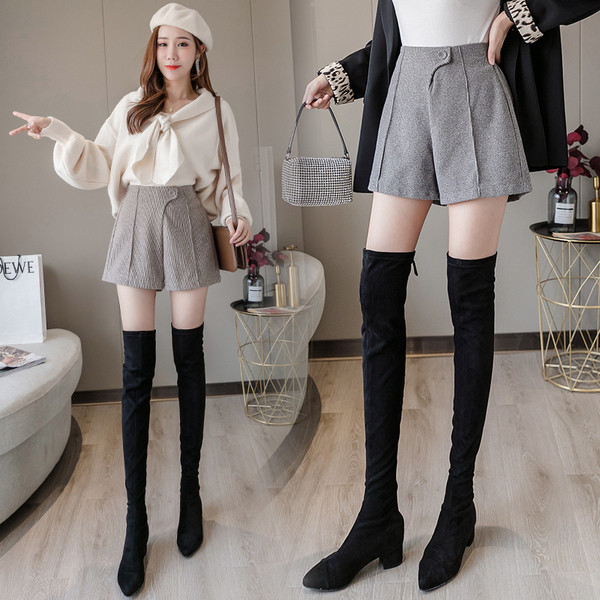 Pantaloni de damă cu talie înaltă în dungi, maro și gri