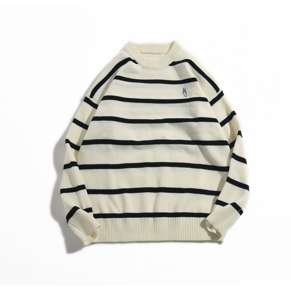 Pulover bărbătesc în dungi cu broderie în trei culori