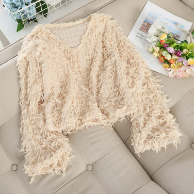 Bluză casual de damă în diferite culori și decolteu spitz