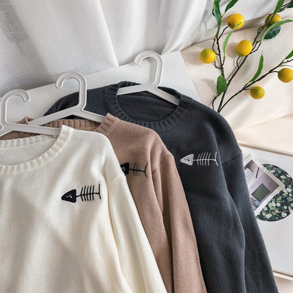 Modern férfi pulóver rátéttel, három színben