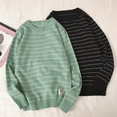 Pulover casual pentru bărbați cu dungi în negru și verde