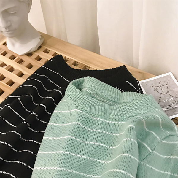 Pulover casual pentru bărbați cu dungi în negru și verde