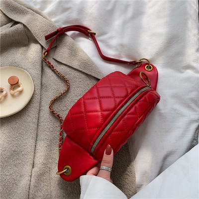 Aktuális női táska fekete, piros, kék és bézs színben