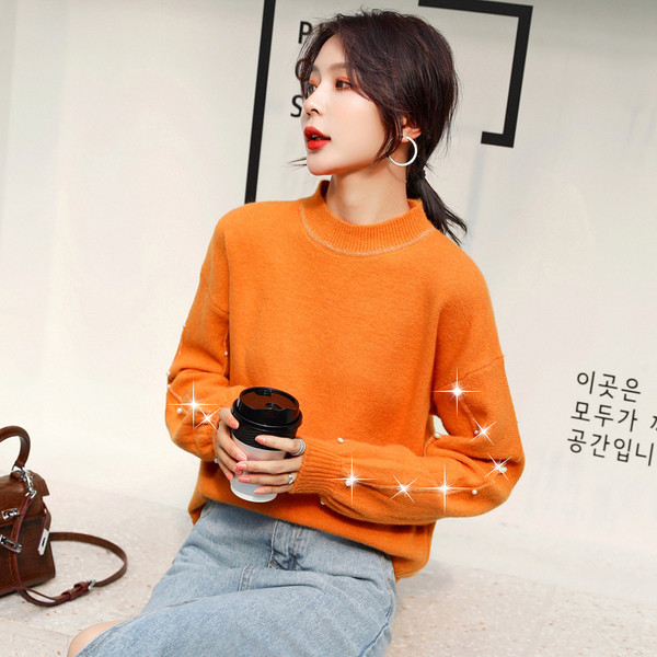 Pulover de dama modern model nou cu perle si decolteu O