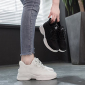 Adidasi moderni de dama cu sireturi si talpa inalta in doua culori