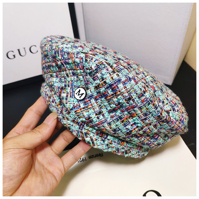 Aktuális női beret típusú sapka három színben