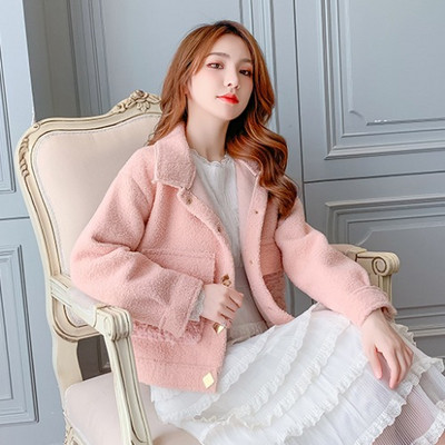 Új modell női rövid kabát gombokkal és gallérral bézs, rózsaszín és fehér színben