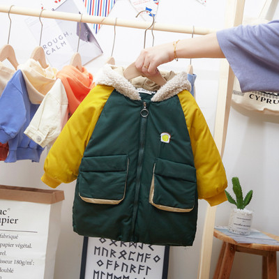 Παιδικό μπουφάν για αγόρια σε τρία χρώματα με τρισδιάστατα στοιχεία και τσέπες