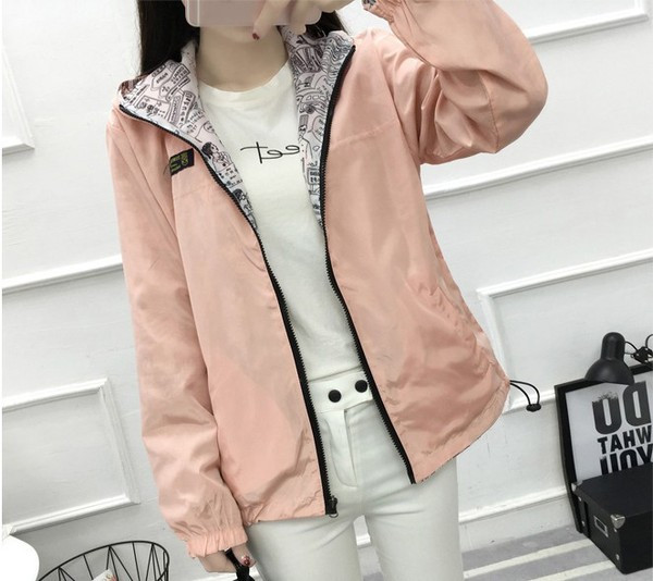 Μοντέρνο φθινόπωρορινόπαιδικό μπουφάν με κουκούλα και φερμουάρ σε διάφορα χρώματα