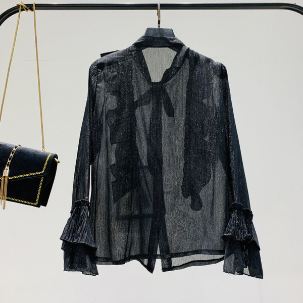 Cămașă de damă din dantelă cu mâneci lotus în negru și verde