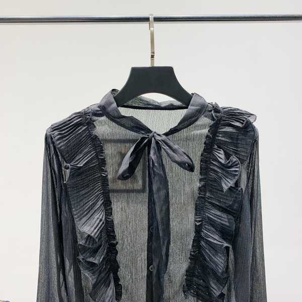 Cămașă de damă din dantelă cu mâneci lotus în negru și verde