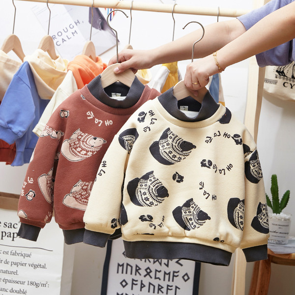 Pulover pentru copii modern in trei culori cu aplicatie pentru baieti