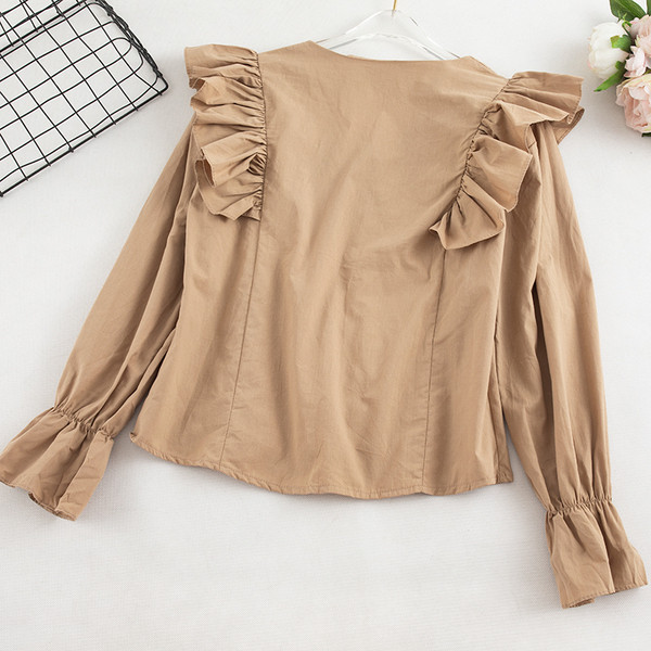 Modern női ing gombokkal és fürtökkel, három színben